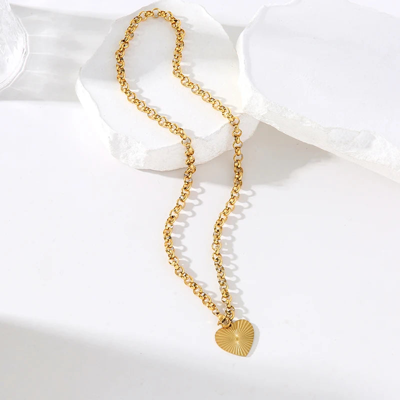 Collier Acier Inoxydable Cœur D'or | Amora Bijoux 2